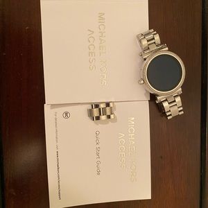 Michael Kors Smartwatch Powered